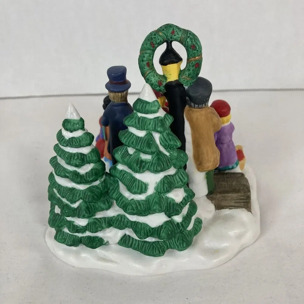 Dicken’s Collectables Caroling Group Hand Painted Porcelain Figurines Vtg 1997
